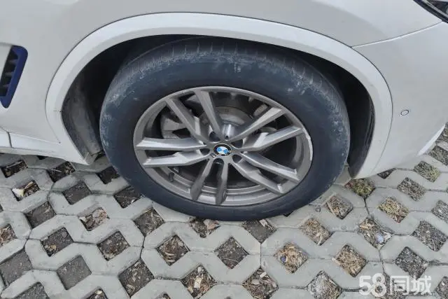 BMW X4 2019 car image #7