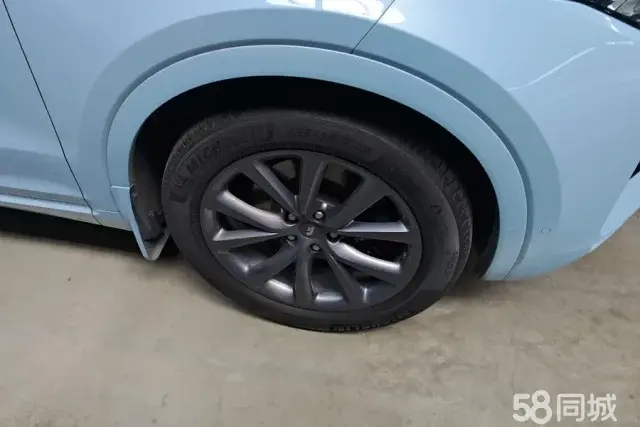 Li i8 2020 изображение автомобиля #7