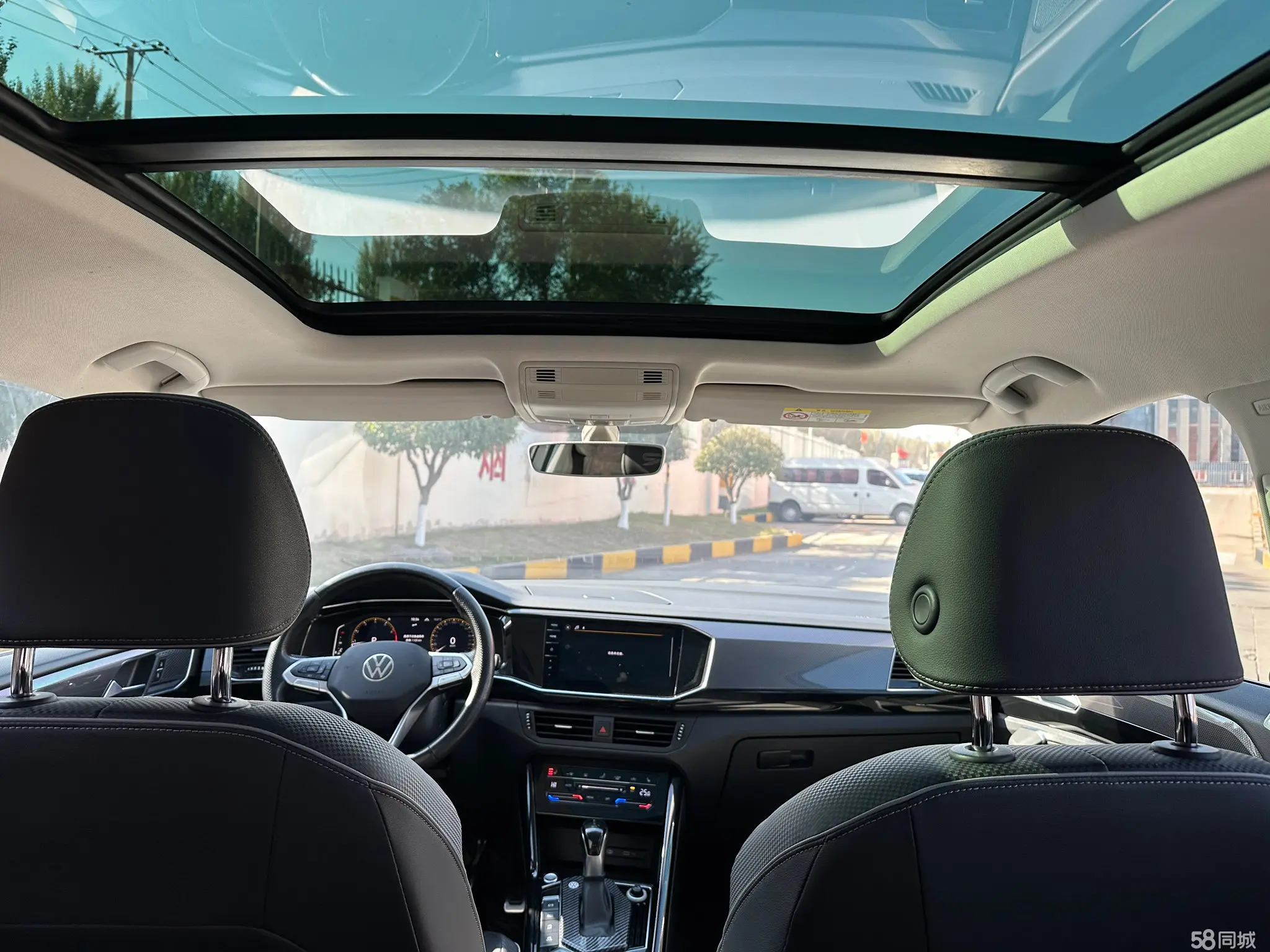 Volkswagen Tayron X 2020 car image #7