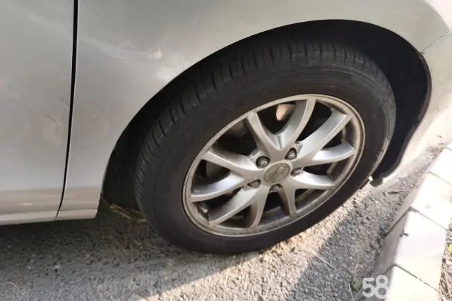 BYD M6 2015 car image #7