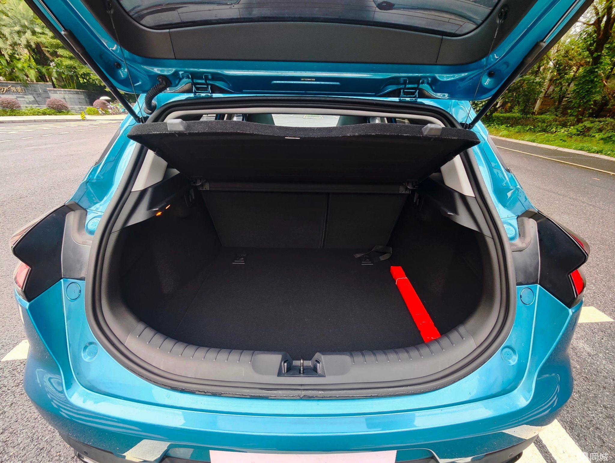 GEELY Emgrand S 2022 #7 GEELY Emgrand S 2022 car image #7