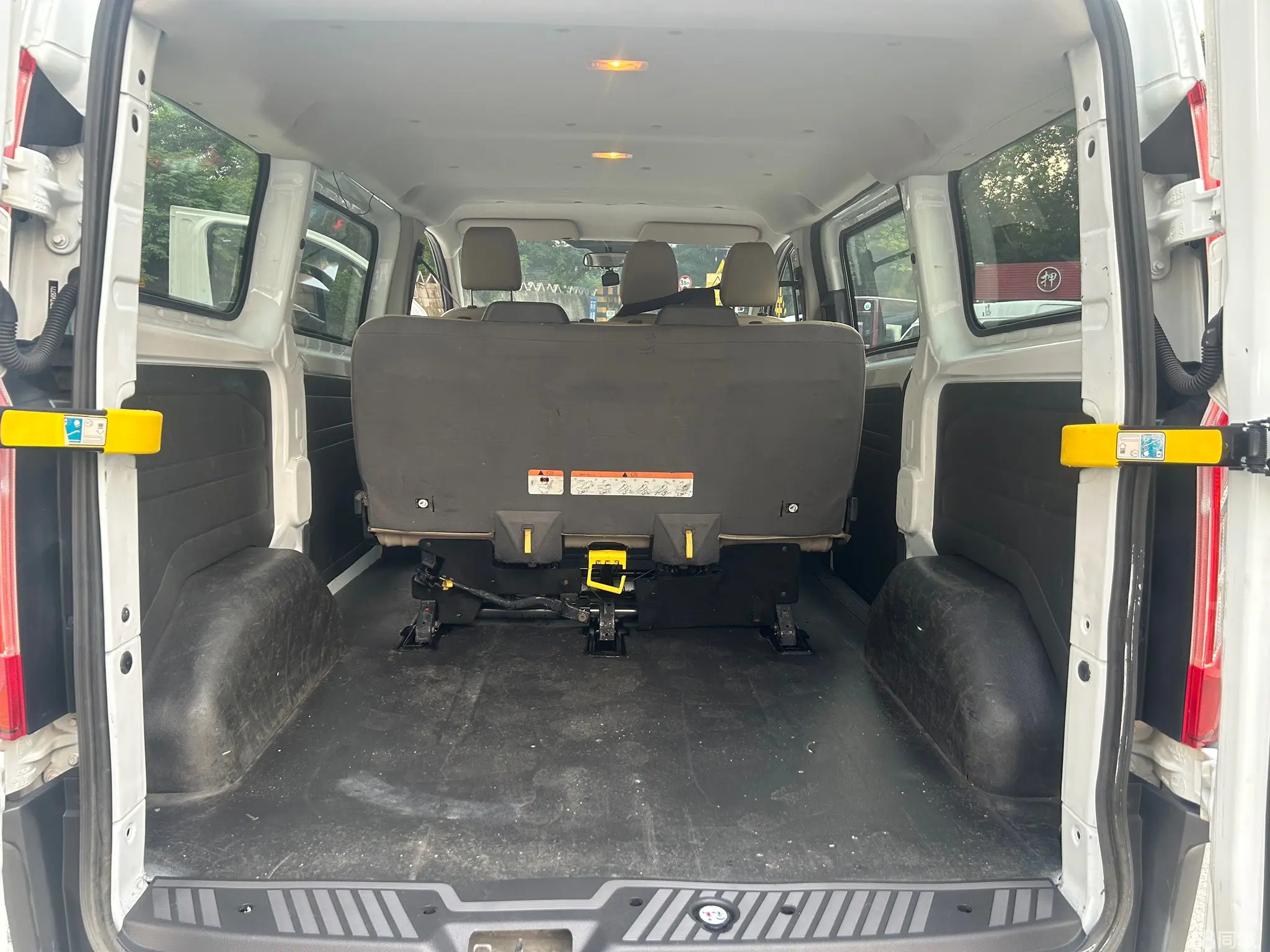 Ford Transit 2019 car image #7