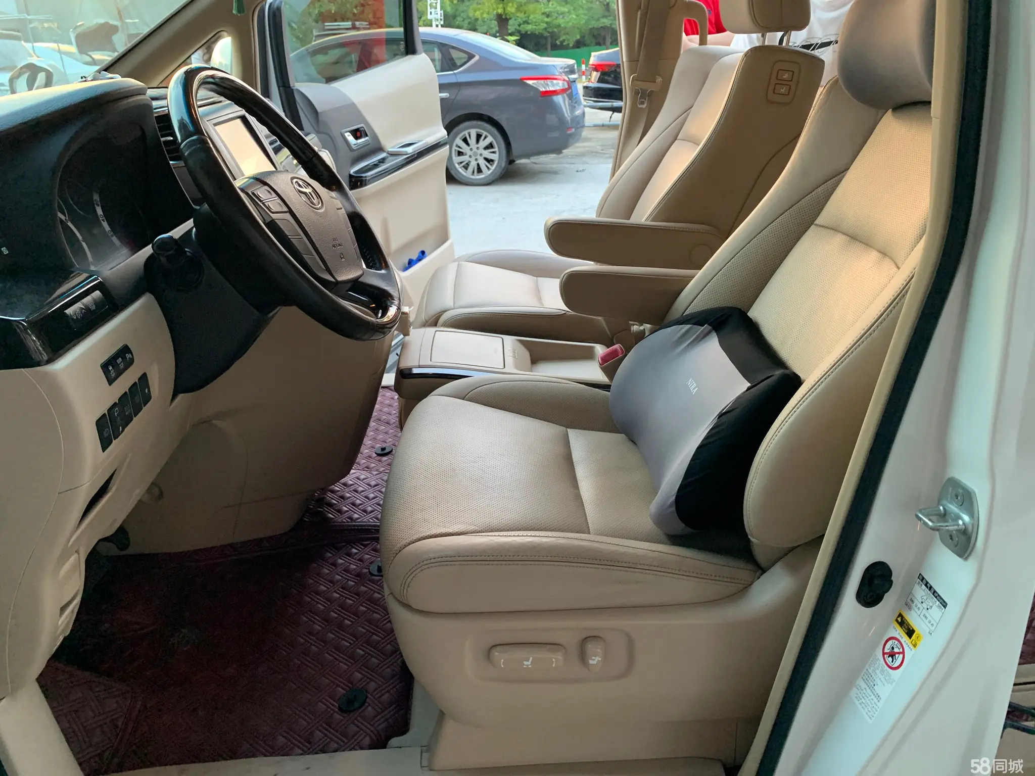 丰田 埃尔法 2013 汽车图片 #7