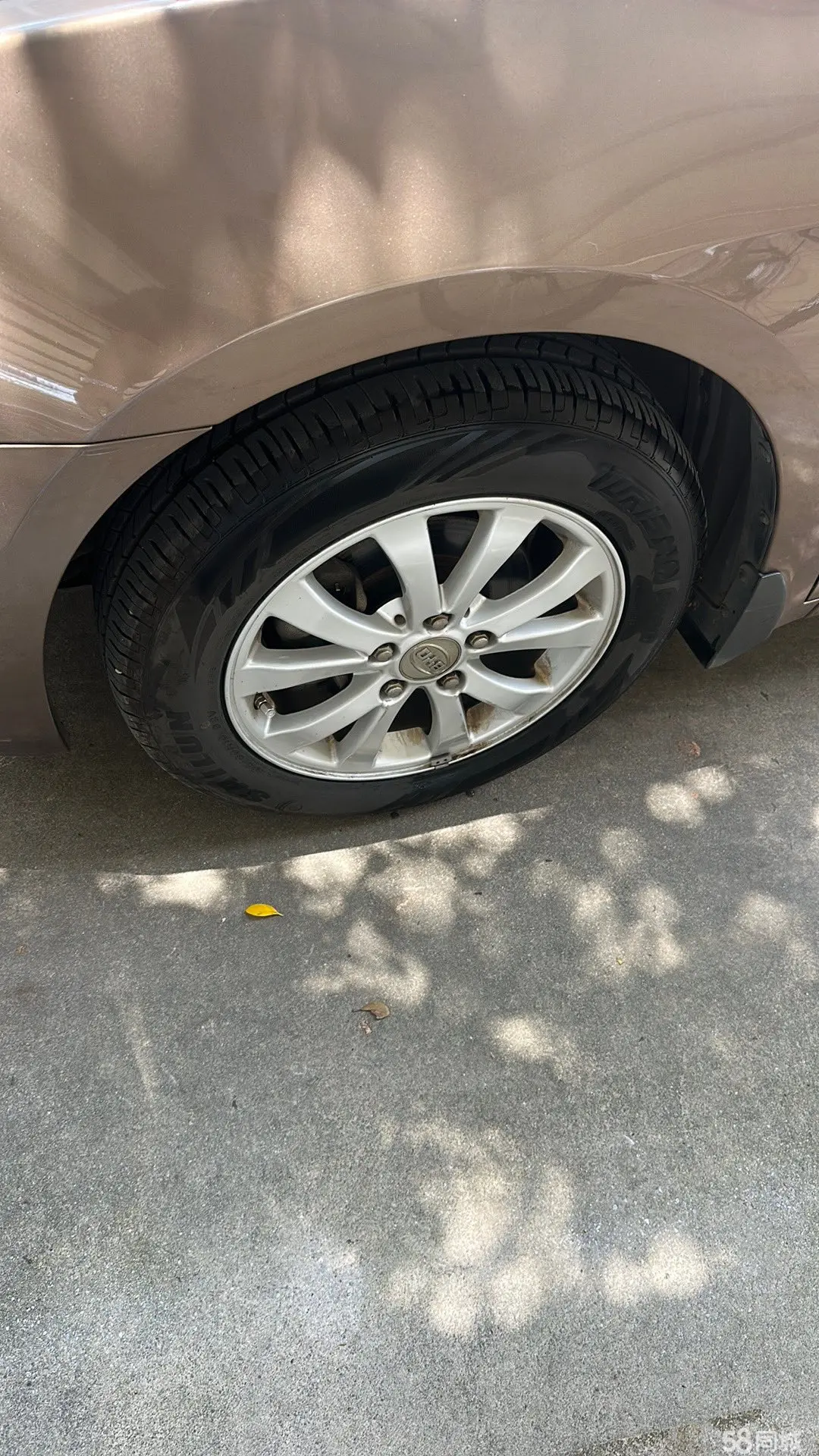 BYD G6 2013 imagen de coche #7