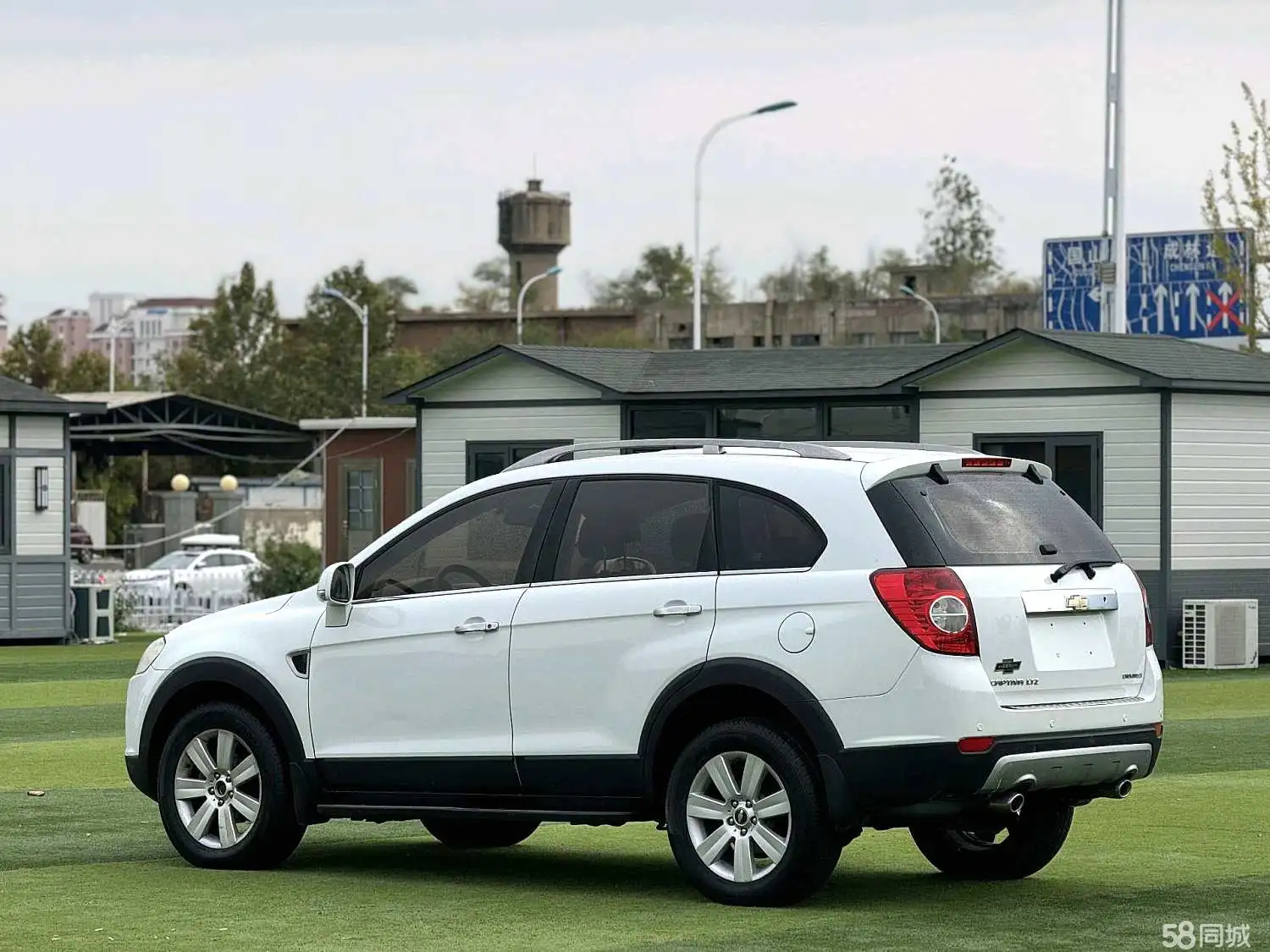 Chevrolet Captiva (Imported) 2010 car image #7