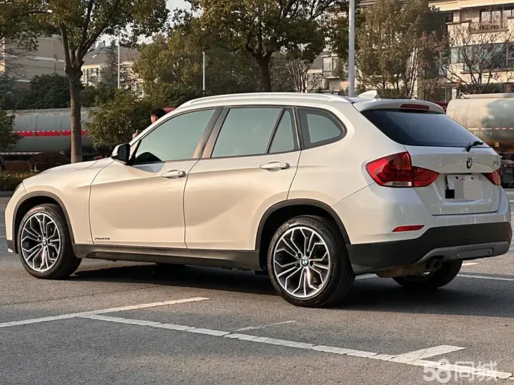 BMW X1 2015 car image #7