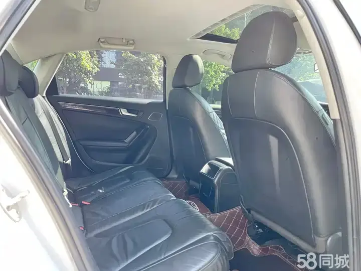 Audi A4 2010 car image #7