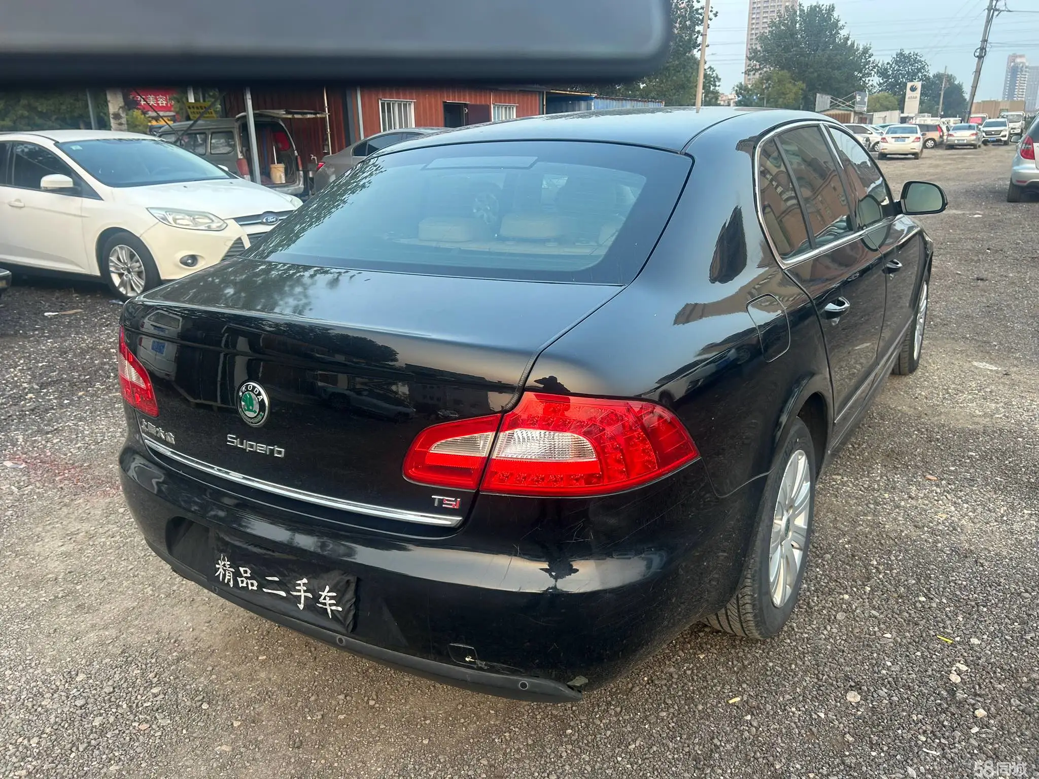 Skoda Superb 2013 car image #7