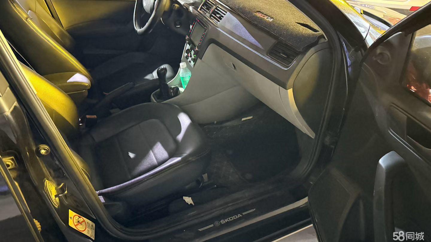 Skoda Yeti (Imported) 2014 car image #7