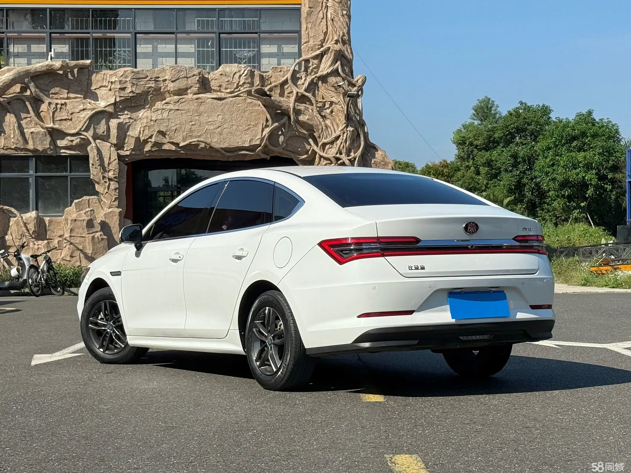 BYD Qin Pro 2019 #7 BYD Qin Pro 2019 car image #7