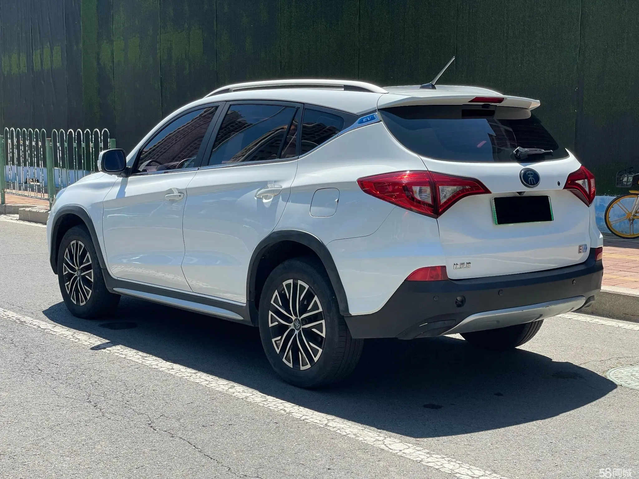 BYD Song New Energy 2018 #7 BYD Song New Energy 2018 car image #7