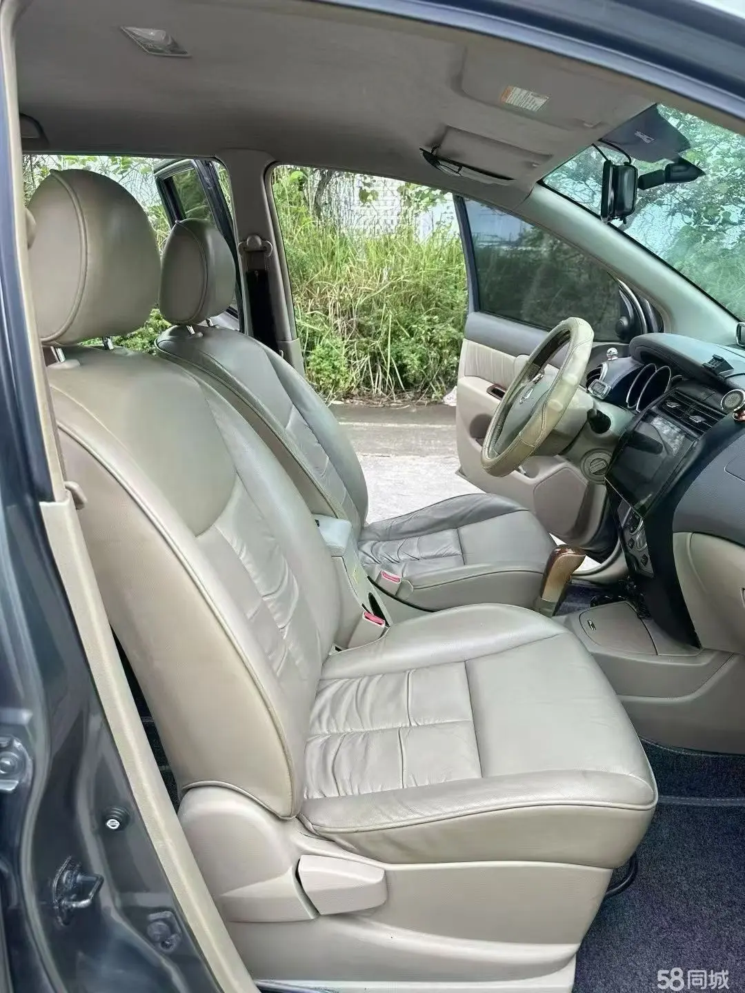 Nissan Livina Geniss 2009 car image #7