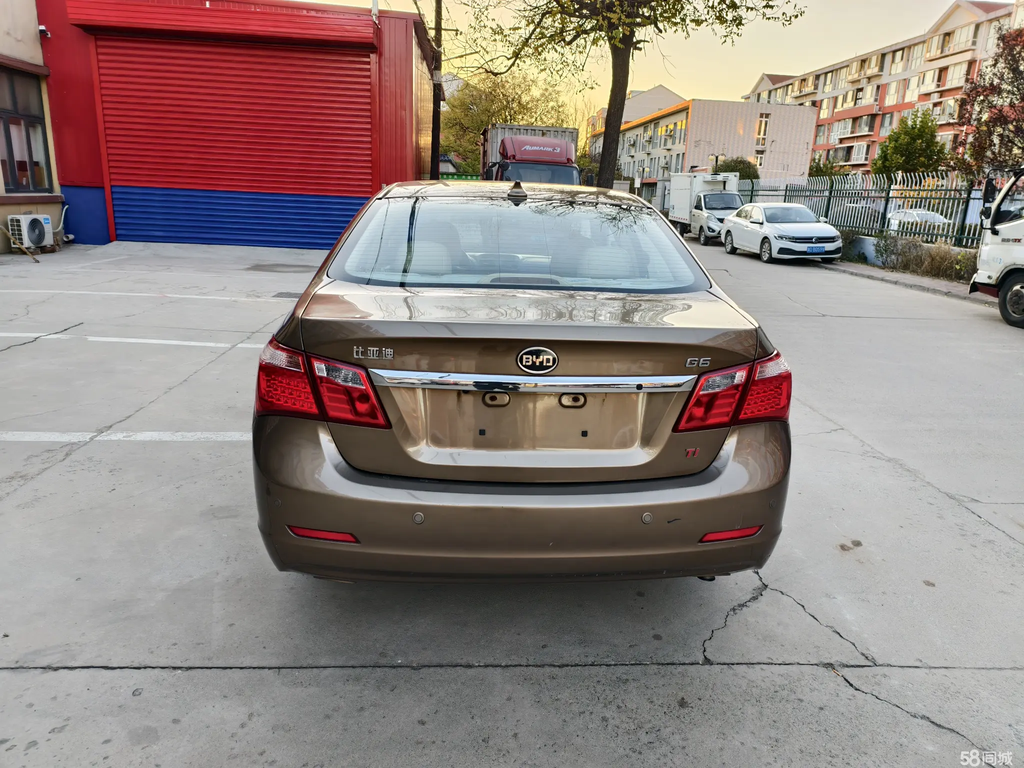 BYD G6 2012 #7 BYD G6 2012 car image #7