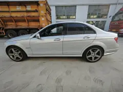 Mercedes-Benz B Class 2010 car image #7