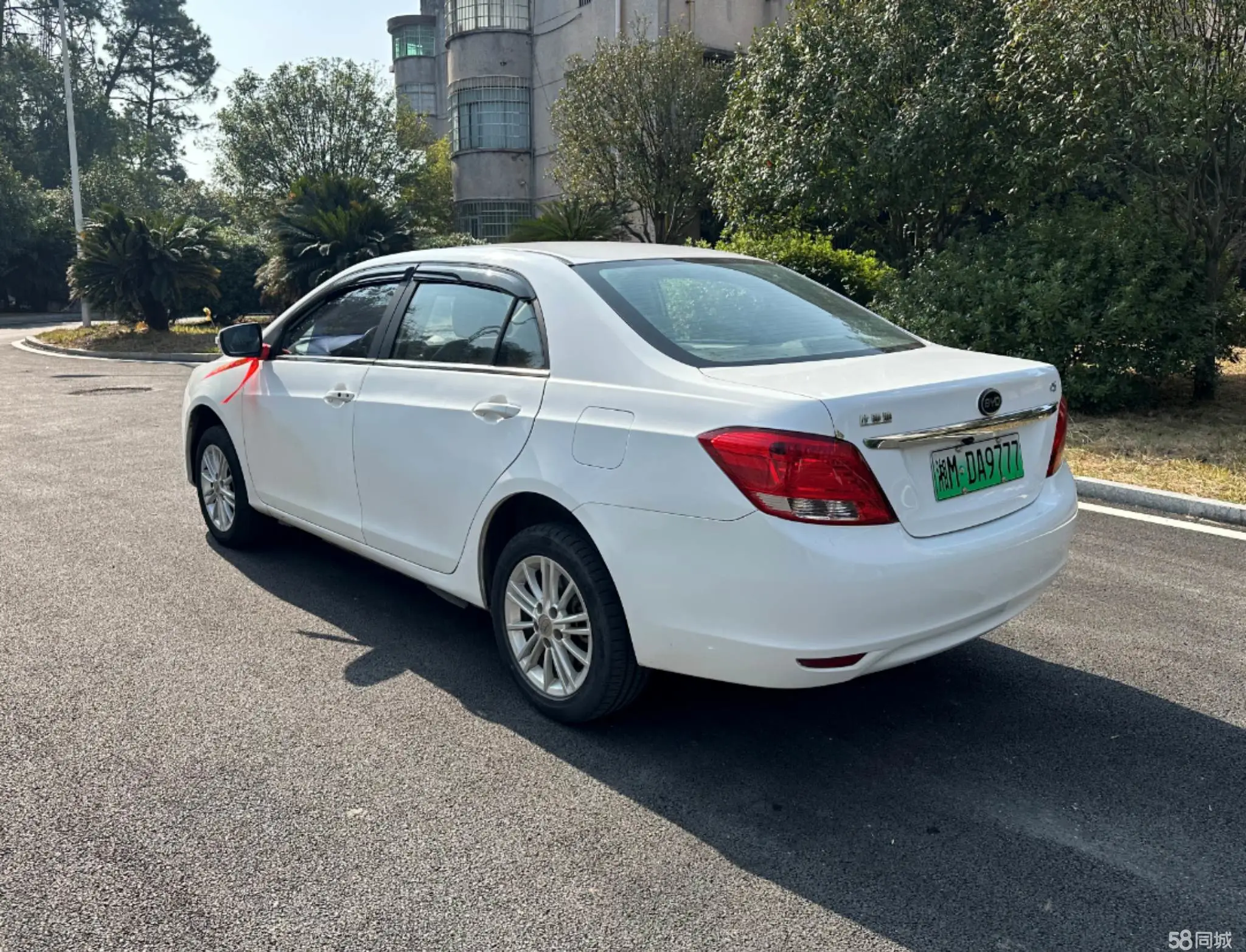 BYD e5 2018 #7 BYD e5 2018 car image #7