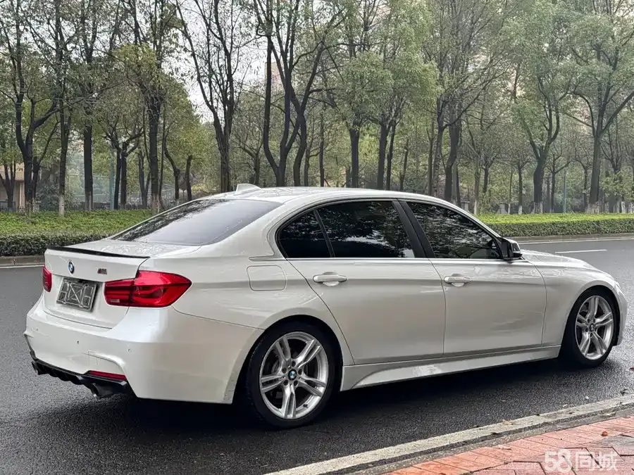 BMW 3 Series 2018 immagine di auto #7