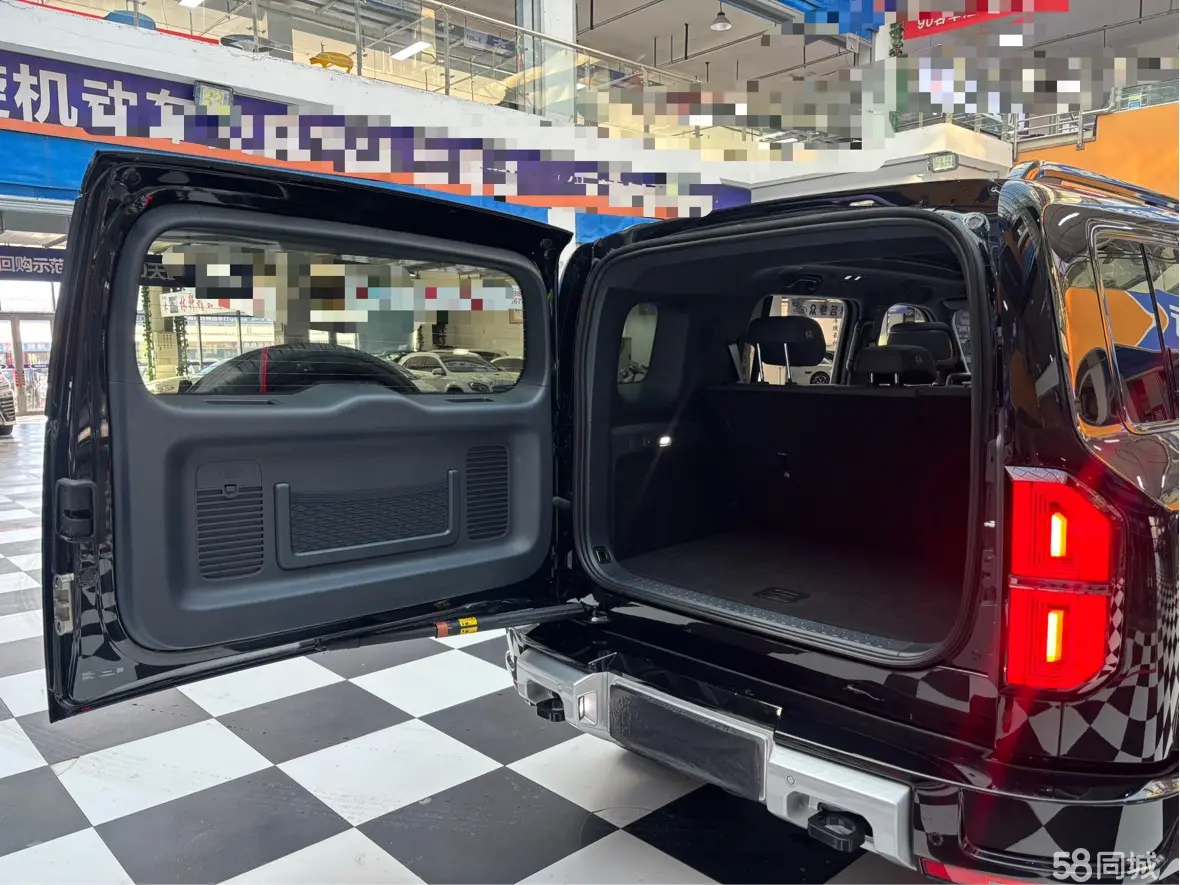 FangChengBao Leopard 5 2025 car image #7