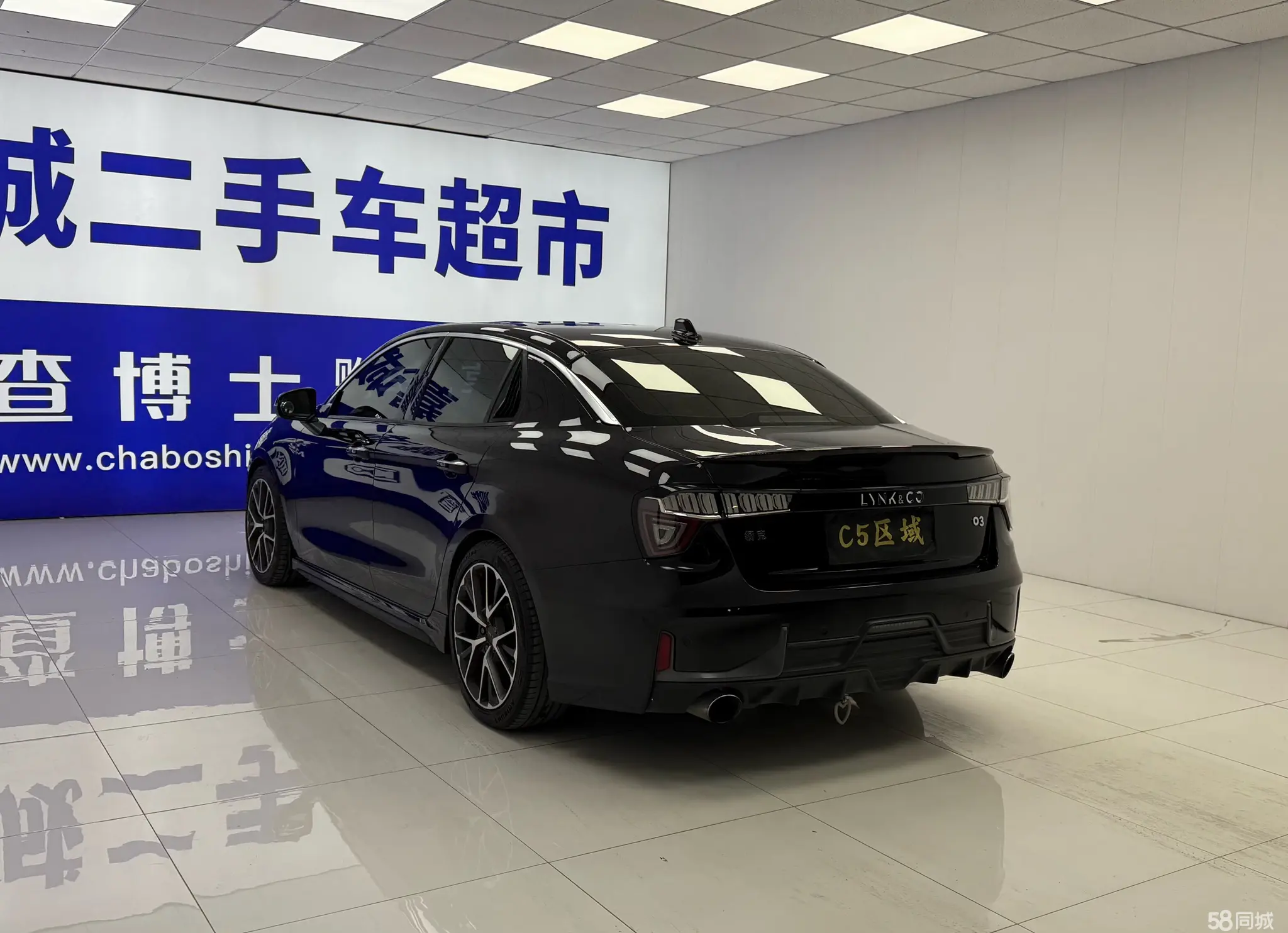 Lynk & Co 03 2019 #7 Lynk & Co 03 2019 car image #7