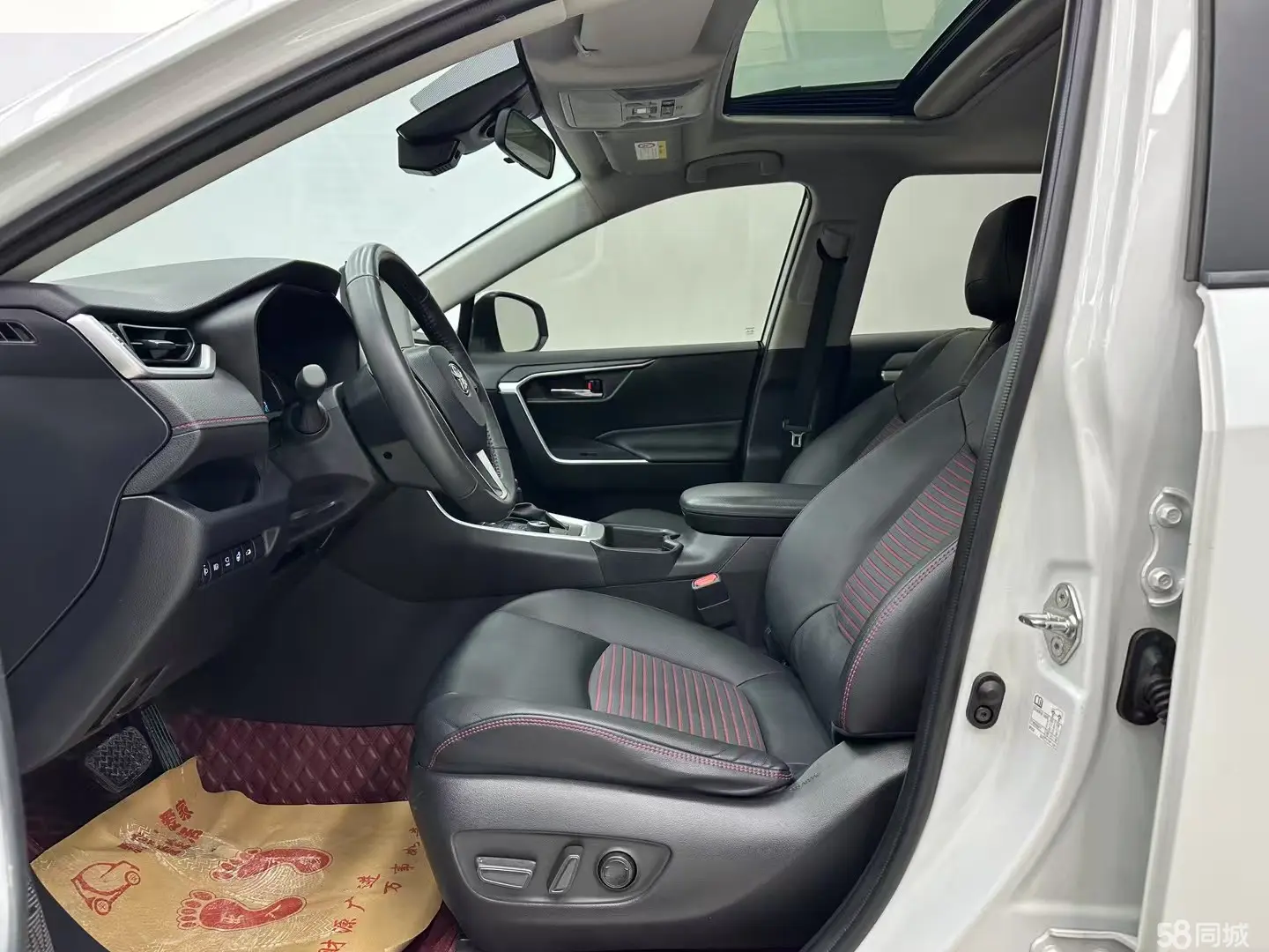 Toyota RAV4 Hybird E+ 2021 immagine di auto #7