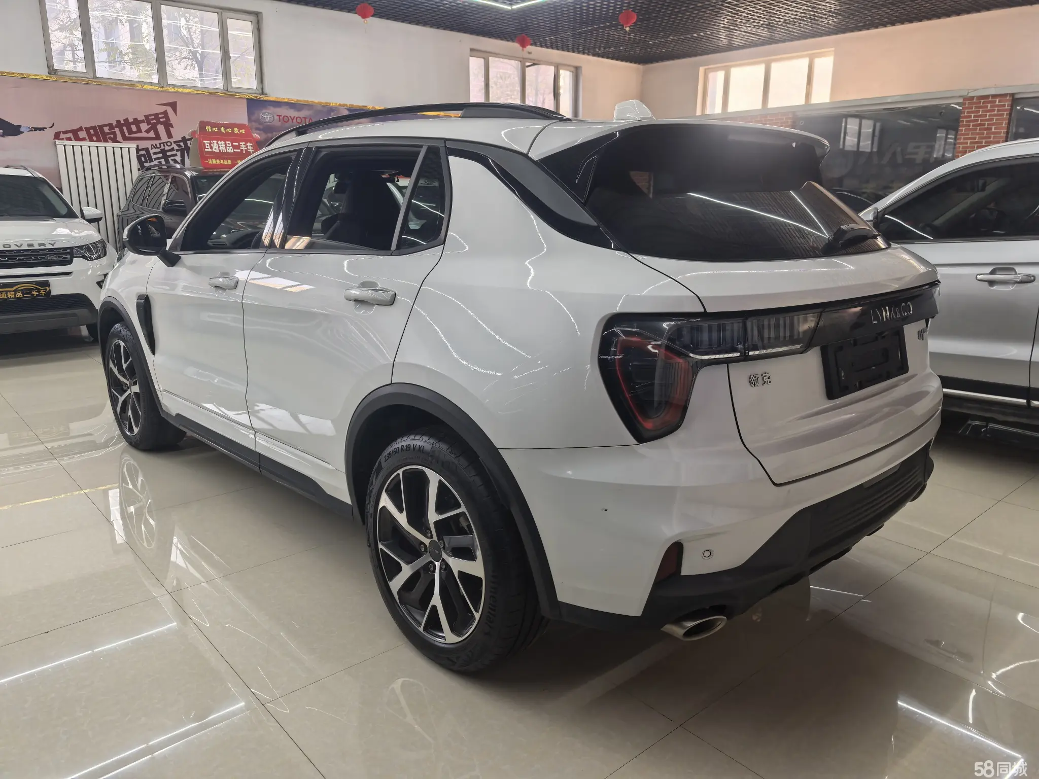 Lynk & Co 01 EM-P 2022 #7 Lynk & Co 01 EM-P 2022 car image #7