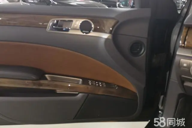 Volkswagen Pheaton 2012 immagine di auto #7