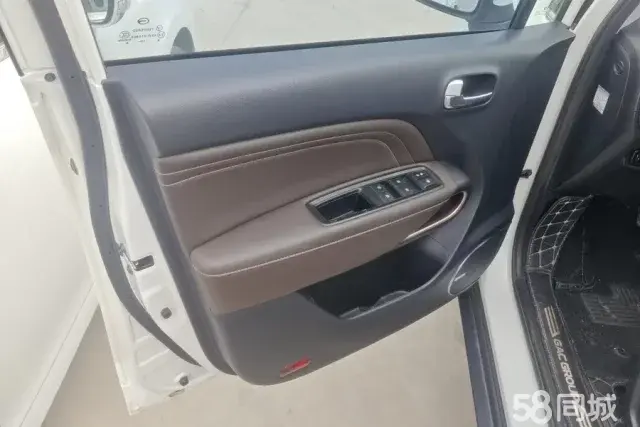 GAC Trumpchi GS3 2019 #7 GAC Trumpchi GS3 2019 car image #7