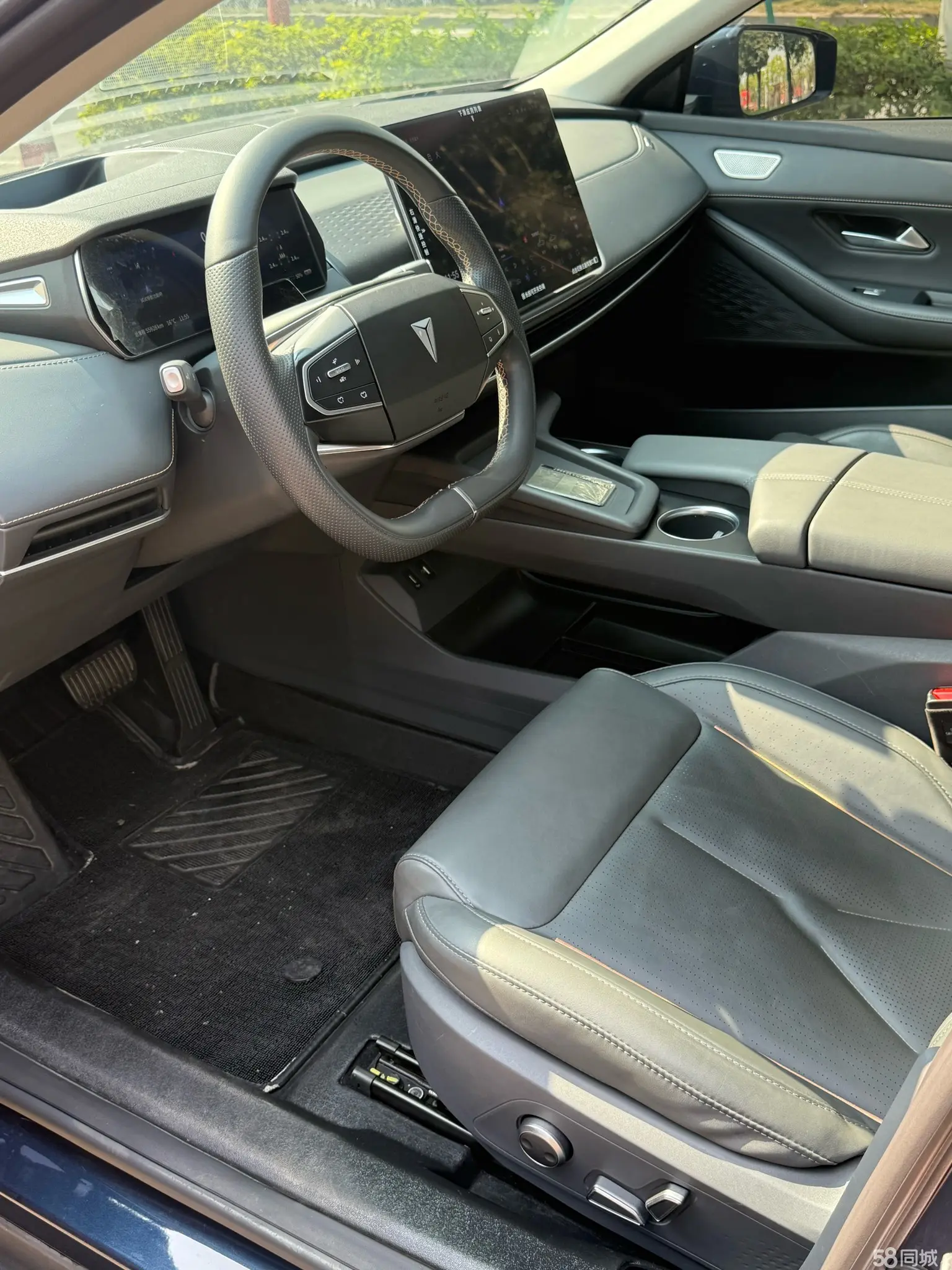 Deepal SL03 2022 #7 Deepal SL03 2022 car image #7