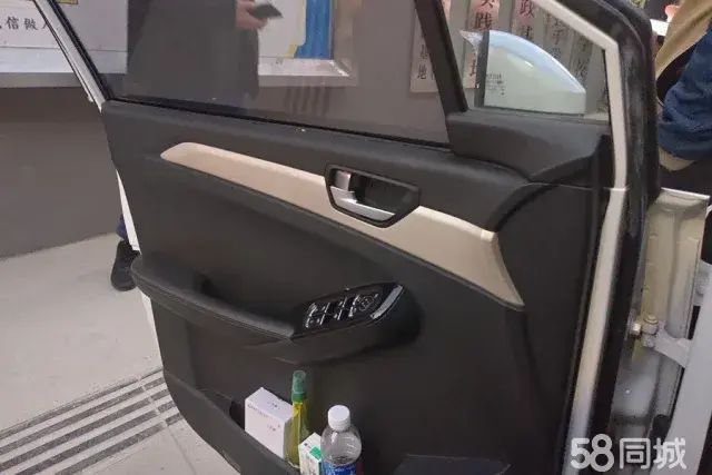 哪吒汽车 哪吒N01 2018 汽车图片 #7