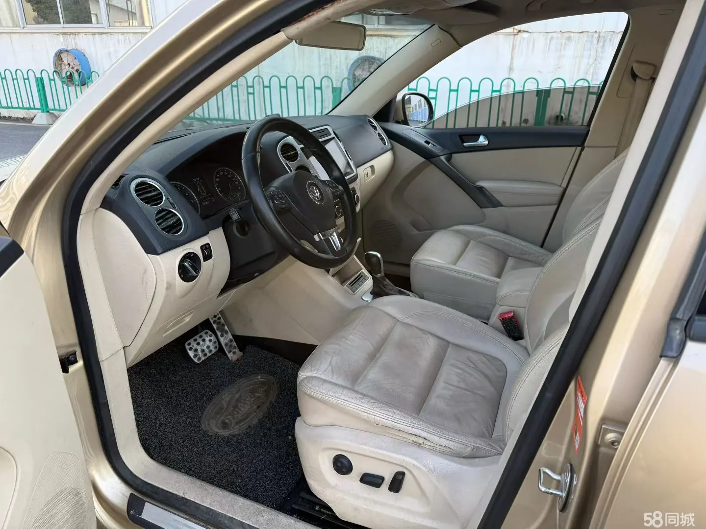 Volkswagen Tiguan 2011 #7 Volkswagen Tiguan 2011 car image #7