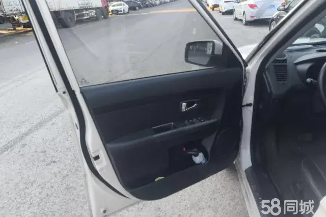 起亚 秀尔 2015 汽车图片 #7