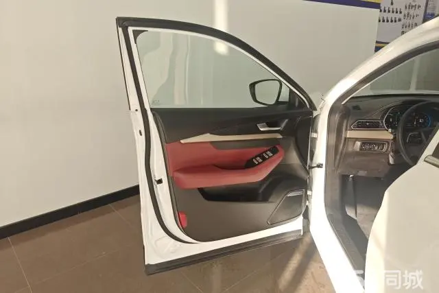 Jetour X70 2025 #7 Jetour X70 2025 car image #7