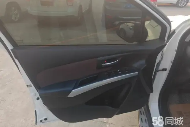 铃木 骁途 2017 汽车图片 #7