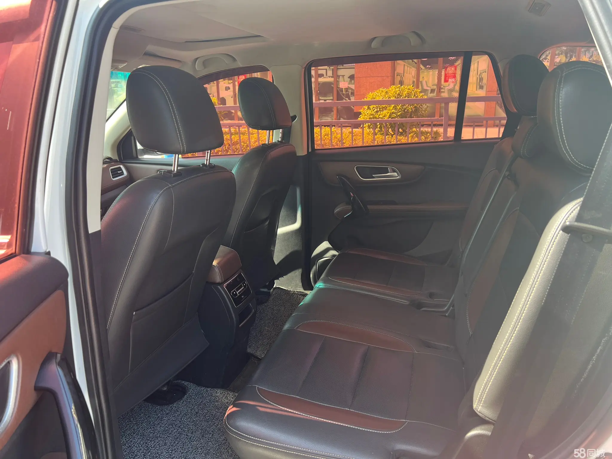 SWM斯威汽车 SWM斯威X7 2018 汽车图片 #7