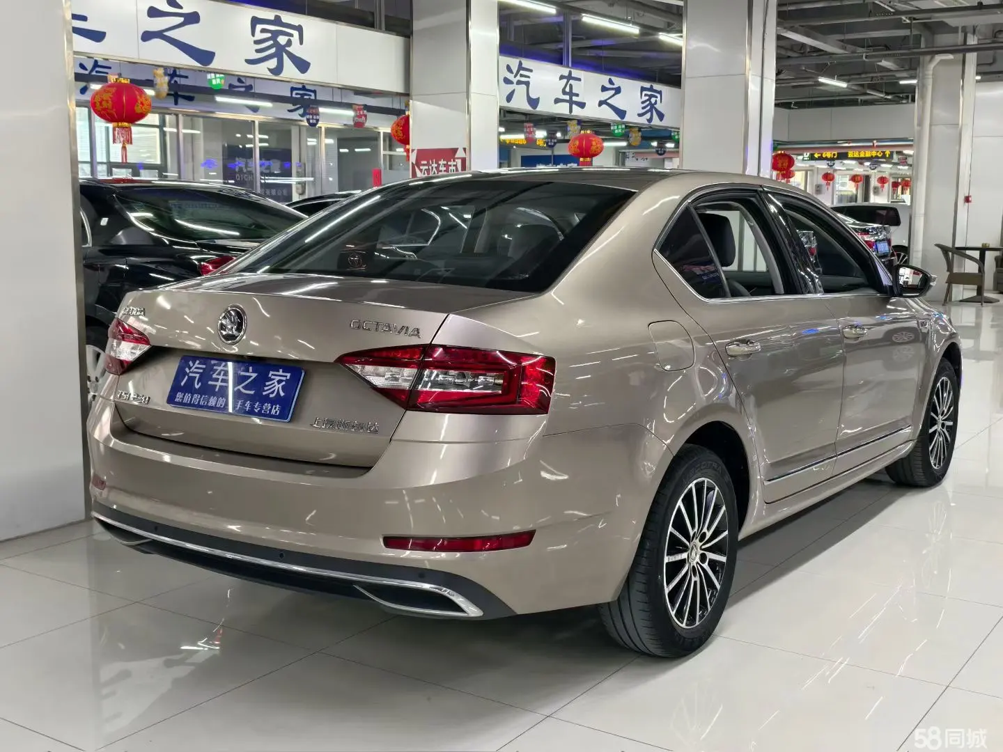 Skoda Octavia 2018 car image #7