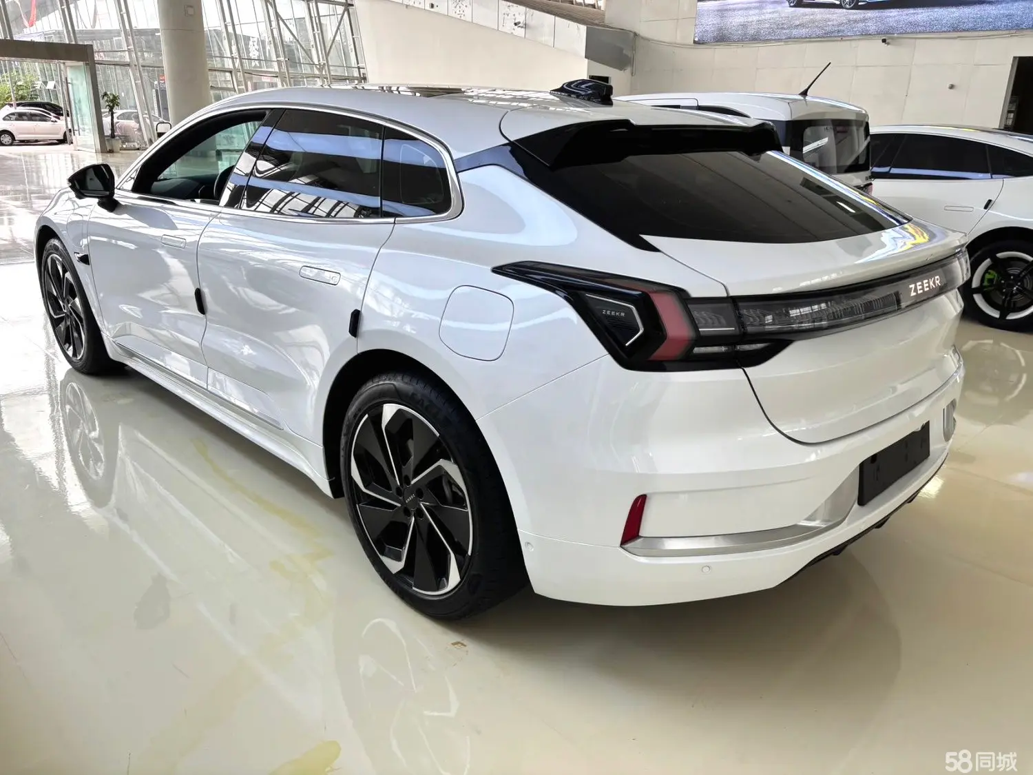 极氪 极氪001 2023 汽车图片 #7