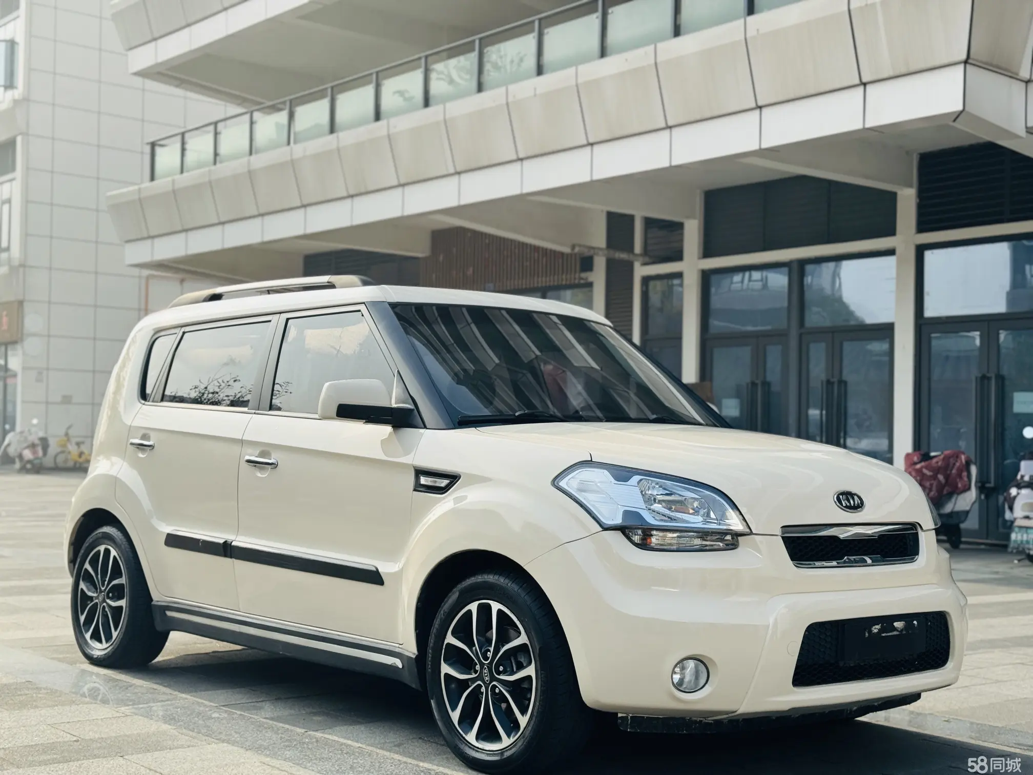 起亚 秀尔 2011 汽车图片 #7