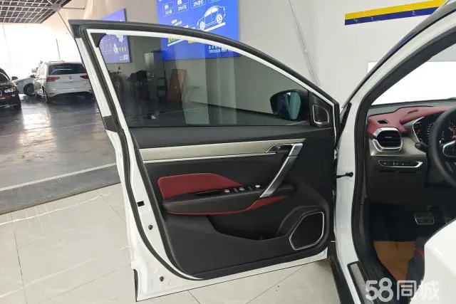 GEELY Coolray 2019 #7 GEELY Coolray 2019 car image #7