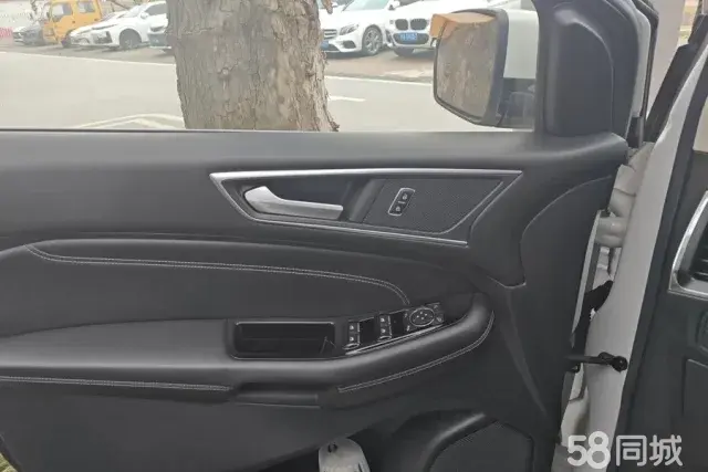 Ford Edge 2017 immagine di auto #7