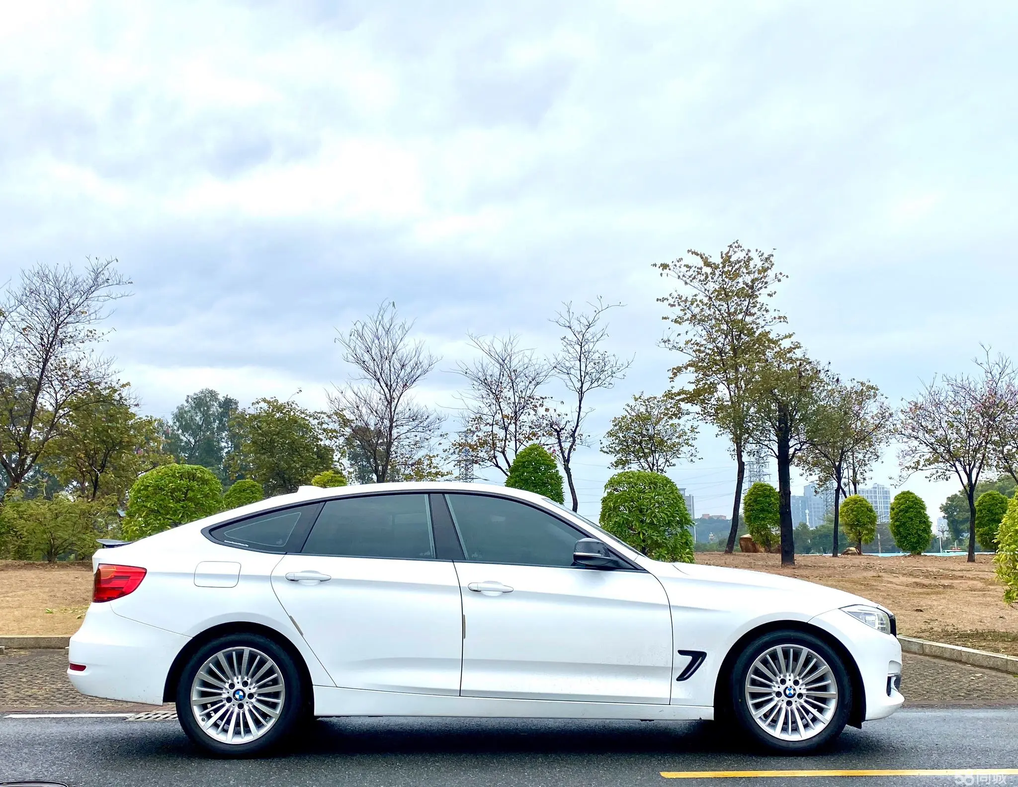 BMW 3 Series GT 2015 immagine di auto #7