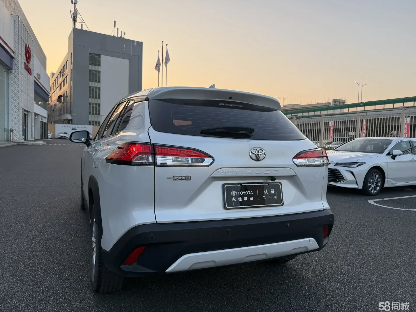 Toyota Corolla Cross 2023 immagine di auto #7