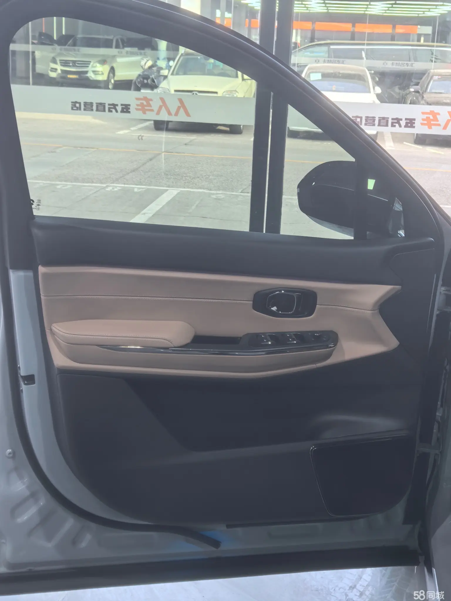 NIO ES8 2020 изображение автомобиля #7