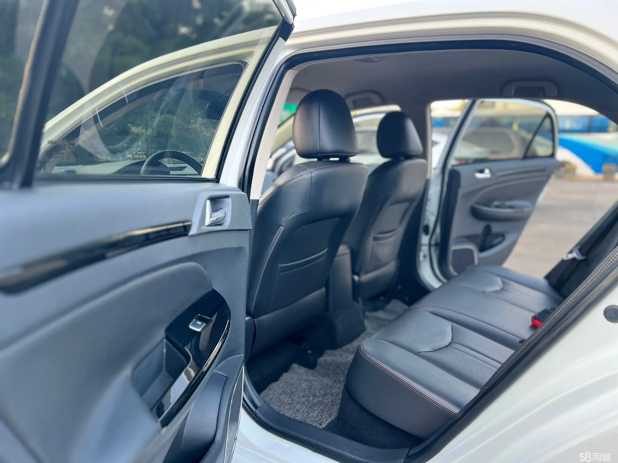 BYD e5 2018 car image #7