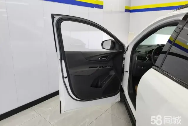 Chevrolet Equinox 2023 car image #7