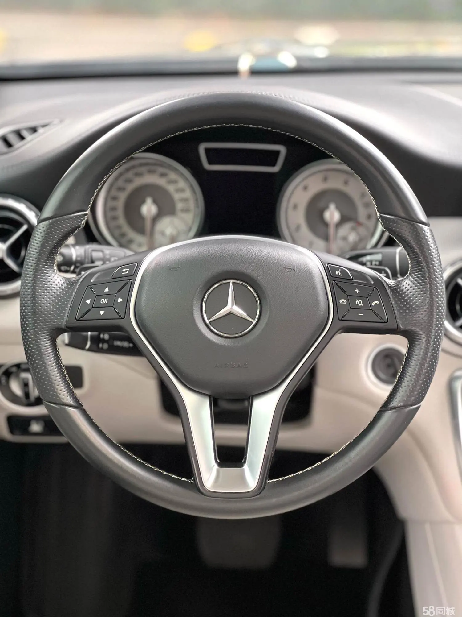 Mercedes-Benz GLA Class 2016 immagine di auto #7