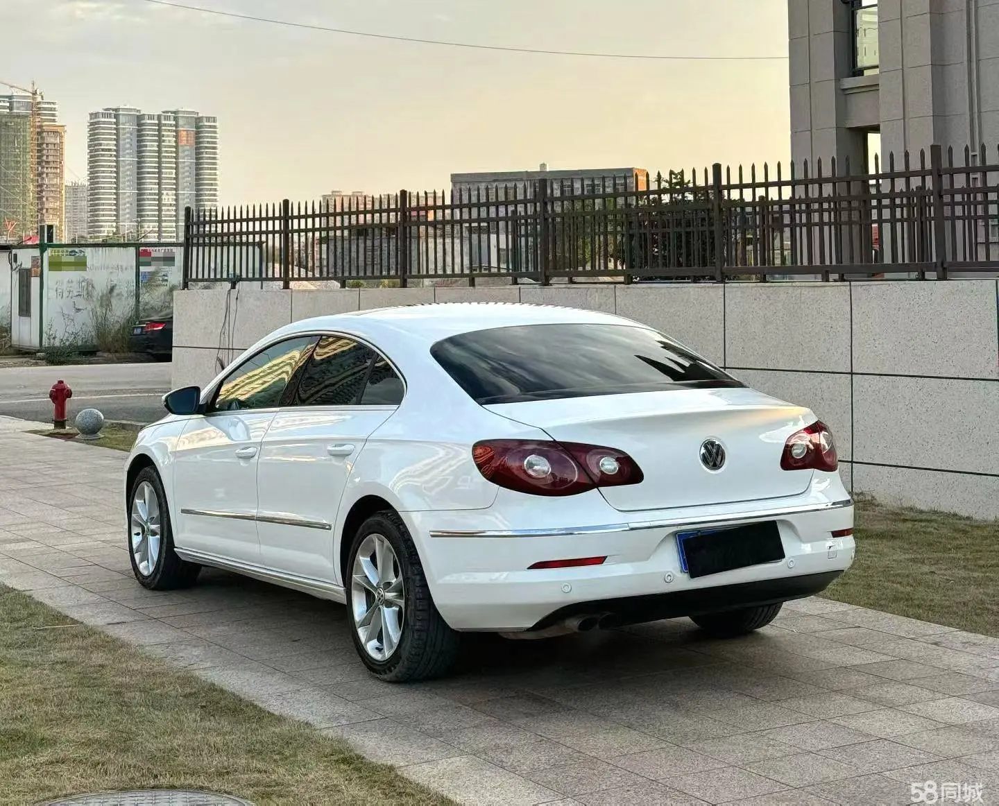 Volkswagen CC (FAW-Volkswagen) 2011 car image #7