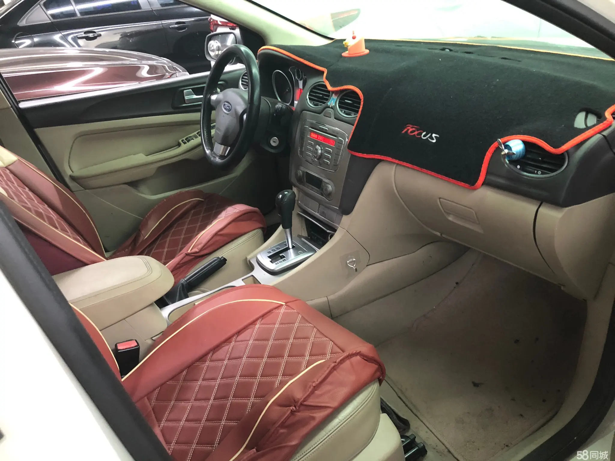 Ford Focus 2014 car image #7