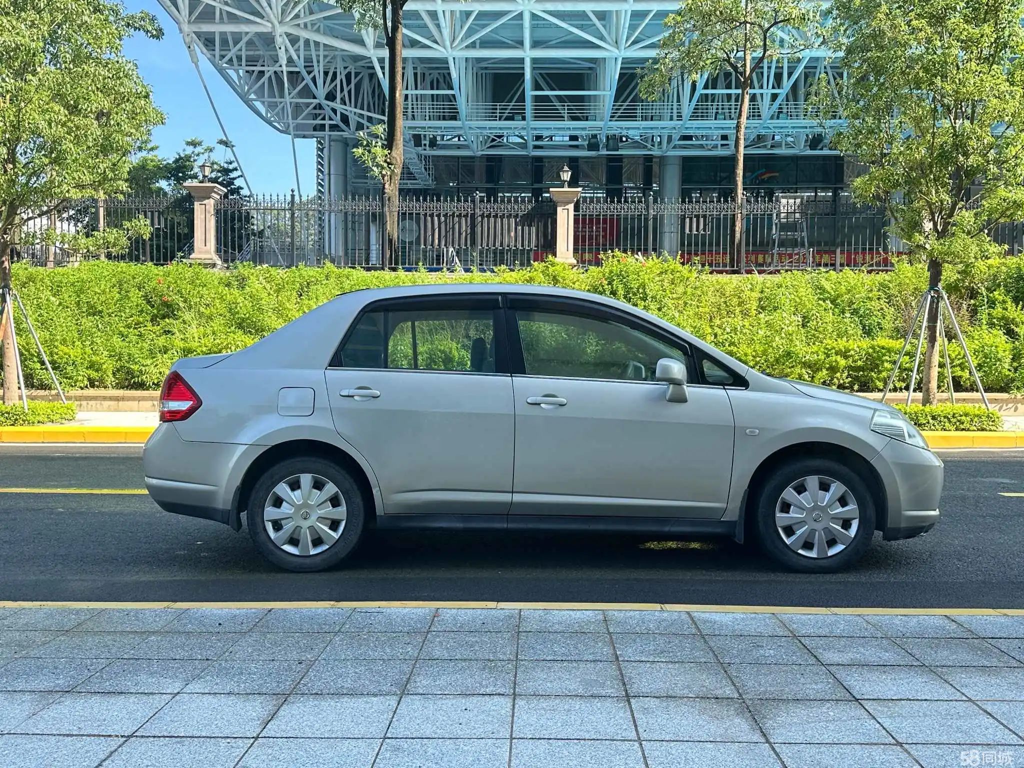 日产 颐达 2005 汽车图片 #7