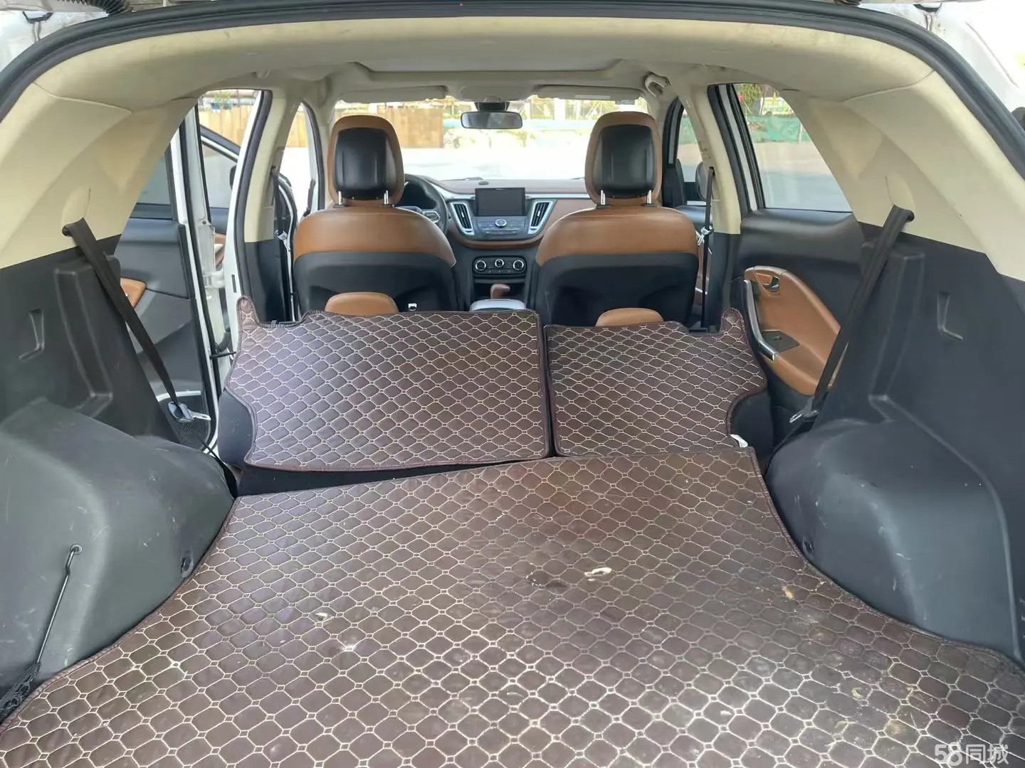 Soueast DX7 2017 car image #7