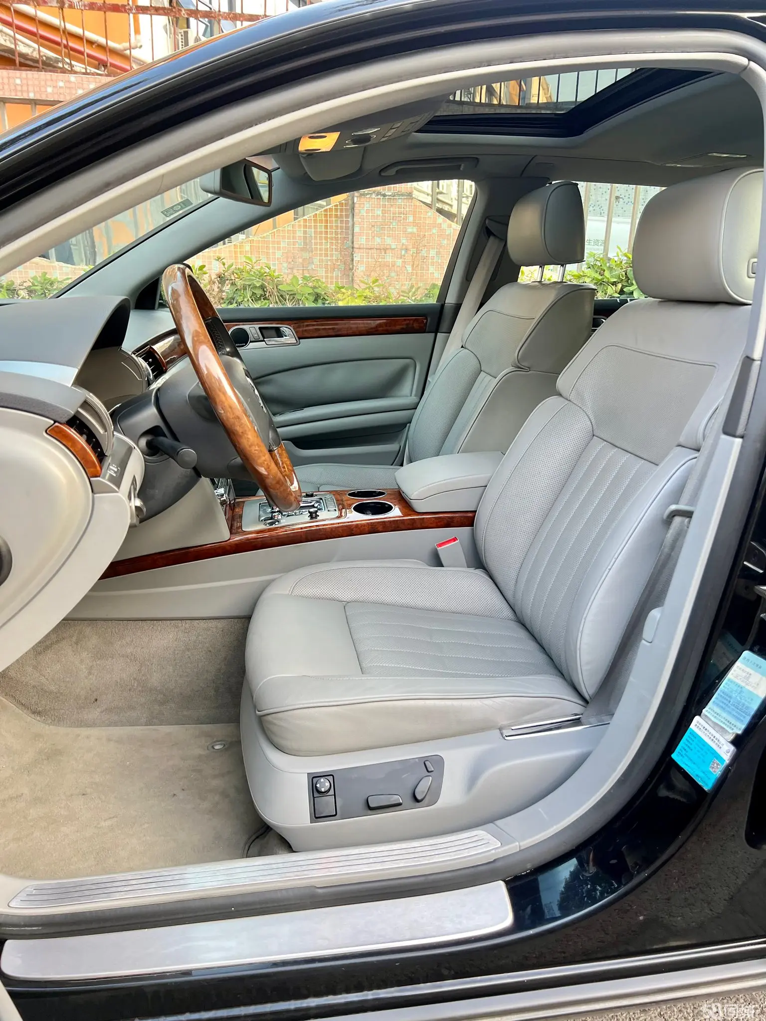 Volkswagen Pheaton 2015 immagine di auto #7