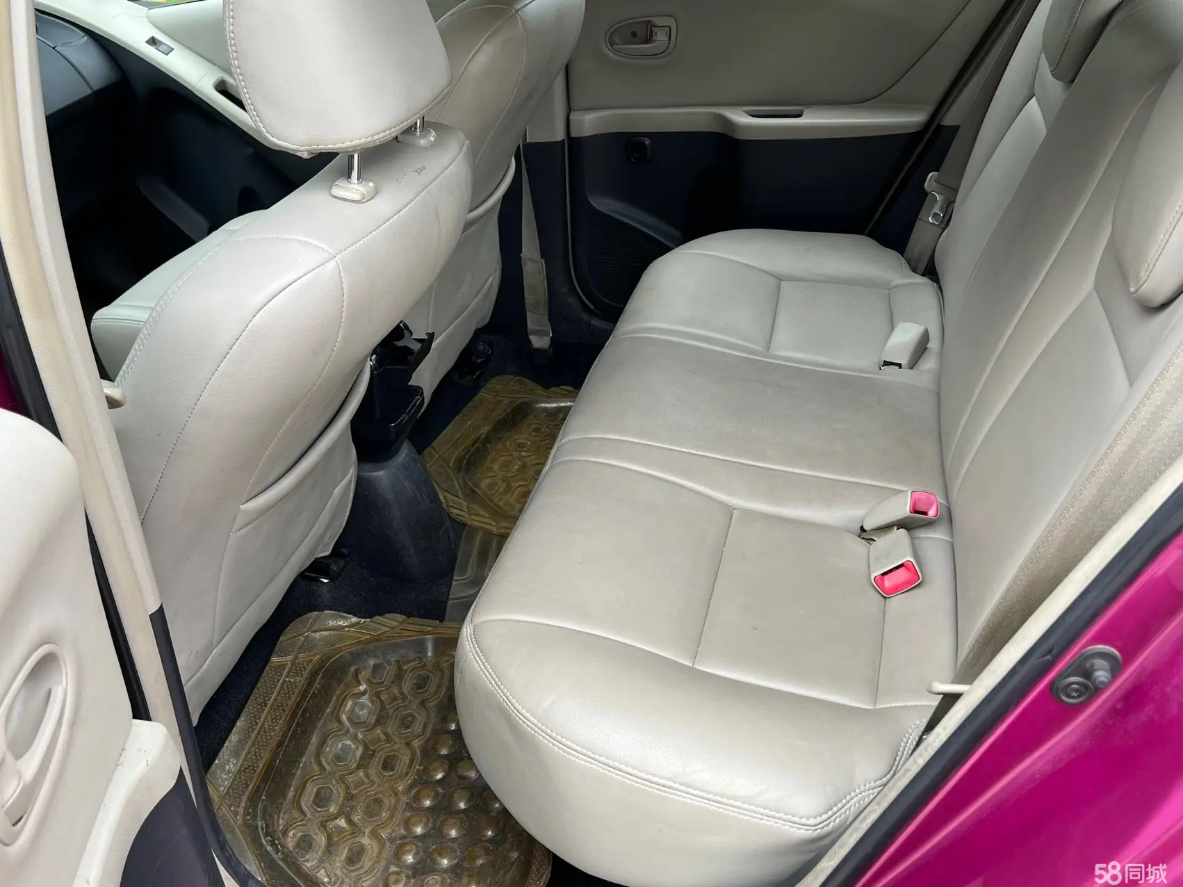 Toyota Yaris 2012 изображение автомобиля #7